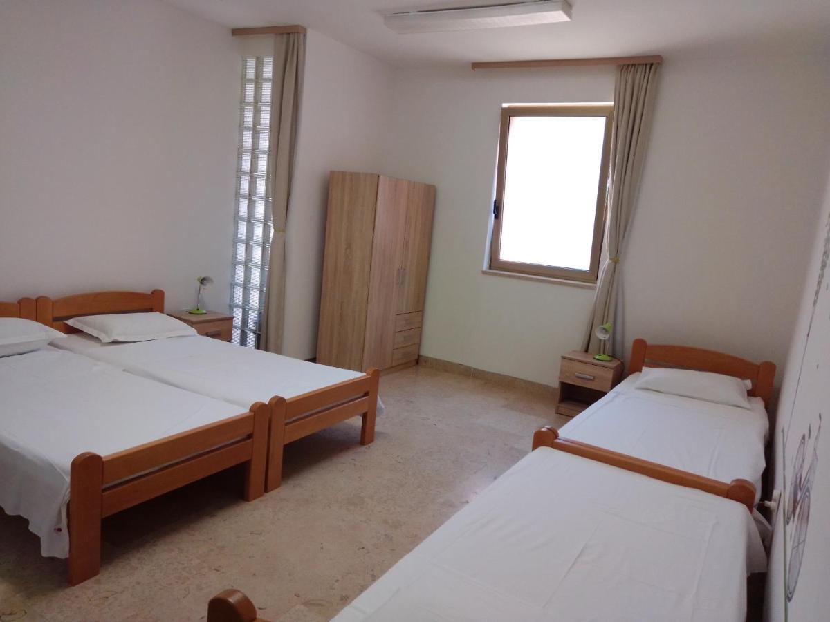 Apartman Sendi Pula Ngoại thất bức ảnh