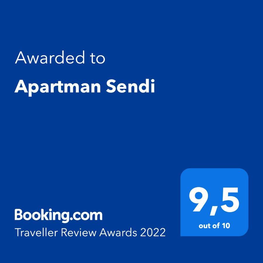 Apartman Sendi Pula Ngoại thất bức ảnh
