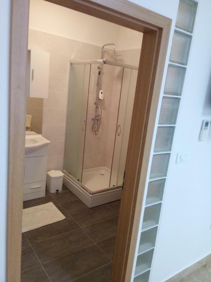 Apartman Sendi Pula Ngoại thất bức ảnh
